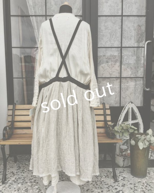 画像8: MARCHE' DE SOEUR/ウールリネン吊りスカート・オフ×黒 (8)