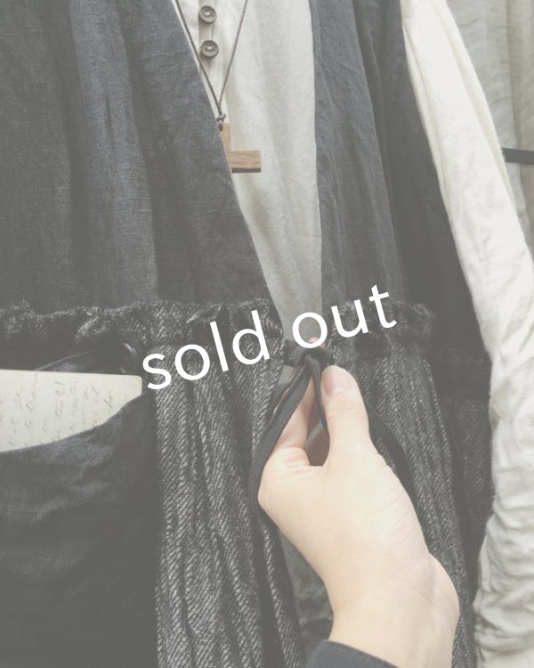 画像4: MARCHE' DE SOEUR/ウール×コットンベストワンピース・黒 (4)