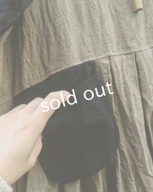 画像5: MARCHE' DE SOEUR/ウォッシュリネンワンピース・カーキブラウン×黒 (5)