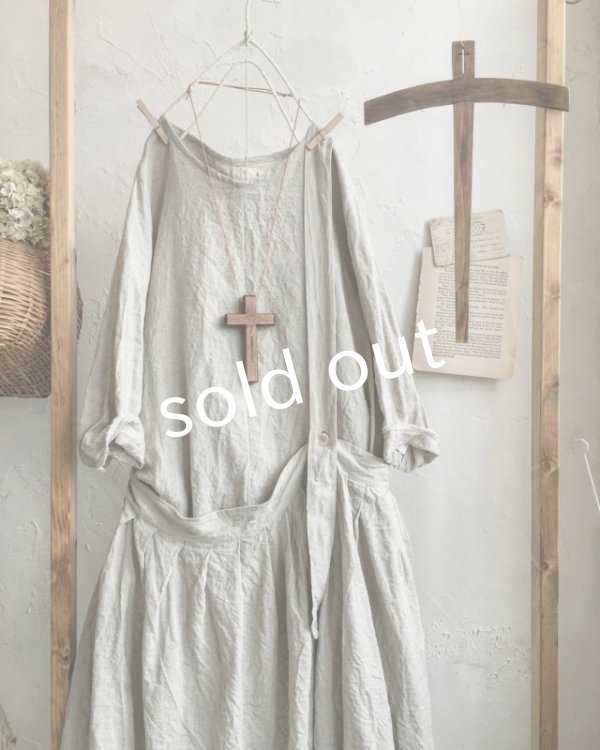 画像2: MARCHE' DE SOEUR/ワンショルダーワンピース・生成り (2)