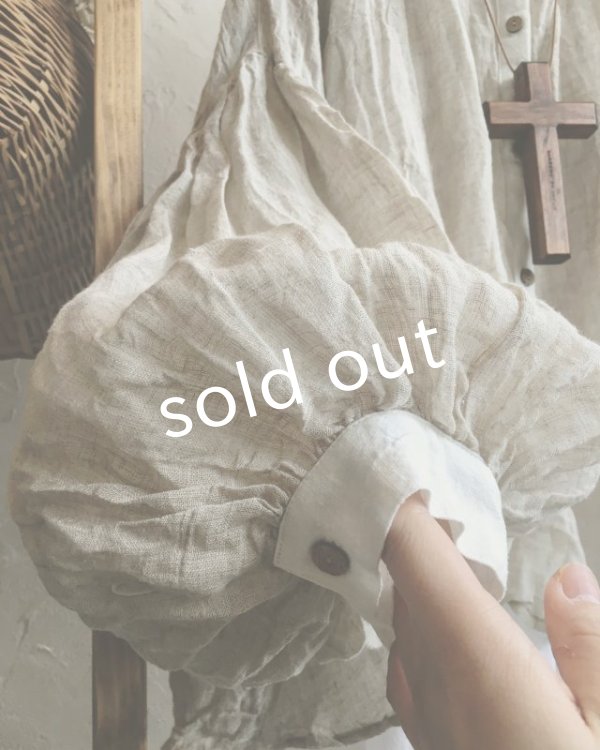 画像4: MARCHE' DE SOEUR/ちび襟パフ袖ブラウス・生成り (4)