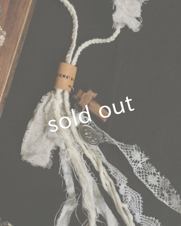 画像2: pollenbienco／アンティークレースのミニ十字架ネックレス (2)