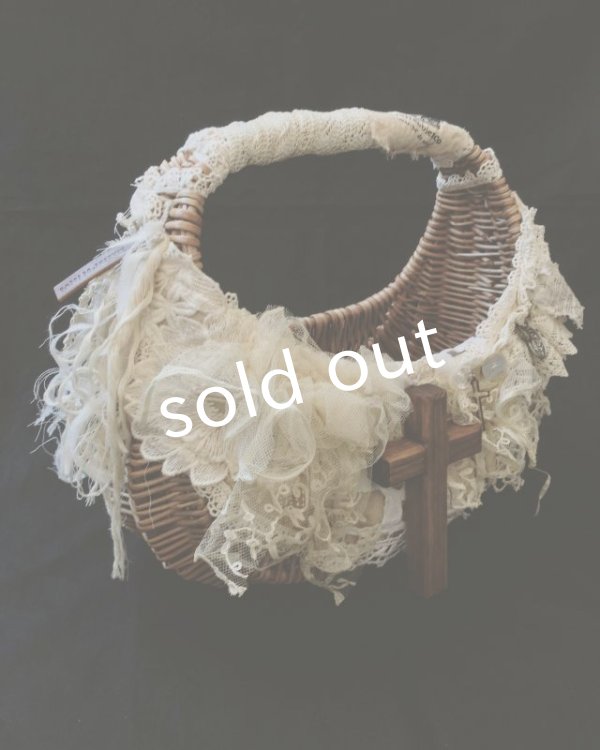 画像4: pollenbienco／十字架とアンティークレースのバスケット (4)