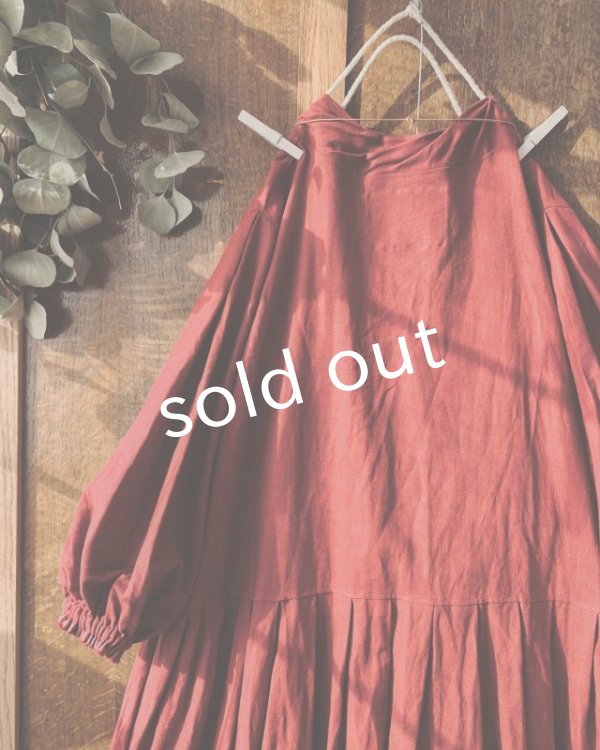 画像9: MARCHE' DE SOEUR/パフィースリーブワンピース・ジャムベリー (9)