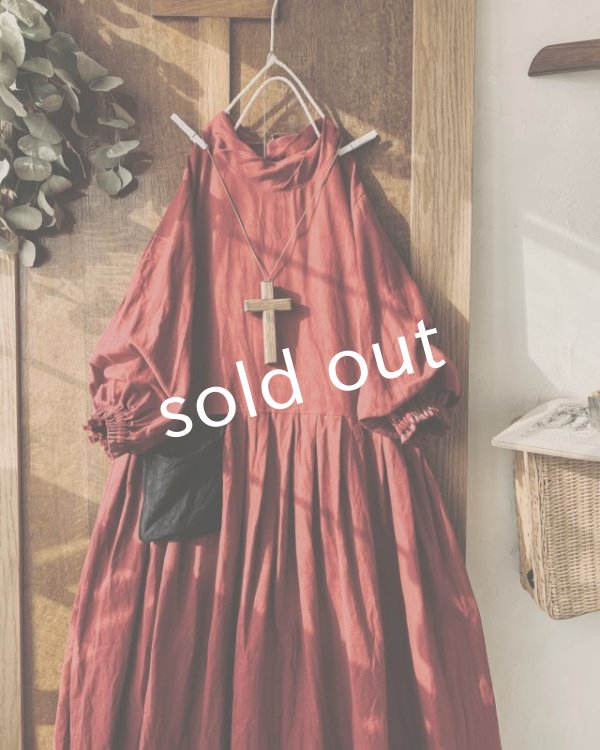 画像2: MARCHE' DE SOEUR/パフィースリーブワンピース・ジャムベリー (2)