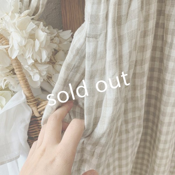 画像5: mifumi／ドロップショルダーボリュームpuffワンピース・生成×白ギンガム (5)