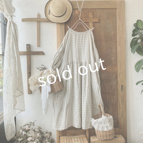 画像6: mifumi／ドロップショルダーボリュームpuffワンピース・生成×白ギンガム (6)