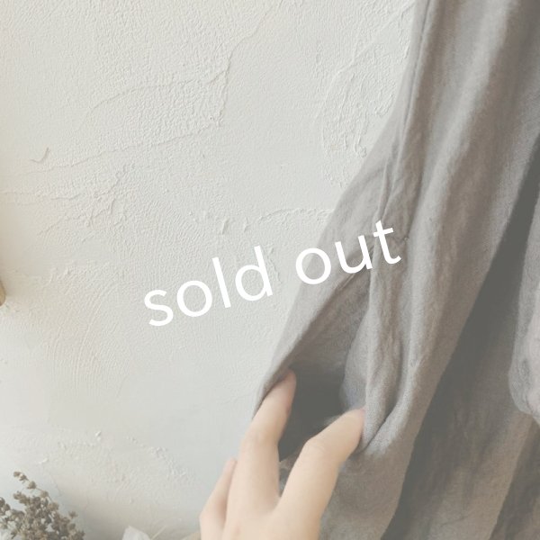 画像5: mifumi／ブッファンお袖の肩リボンワンピース・濃灰 (5)