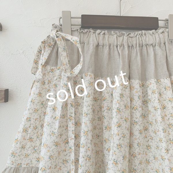 画像2: mifumi/ティアードパッチのスカート・黄小花 (2)