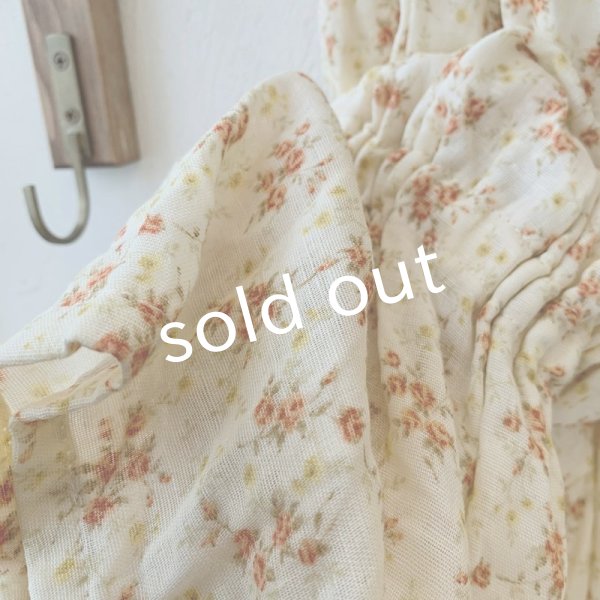 画像4: mifumi/Wトロンのワンピース・クリームブーケ (4)