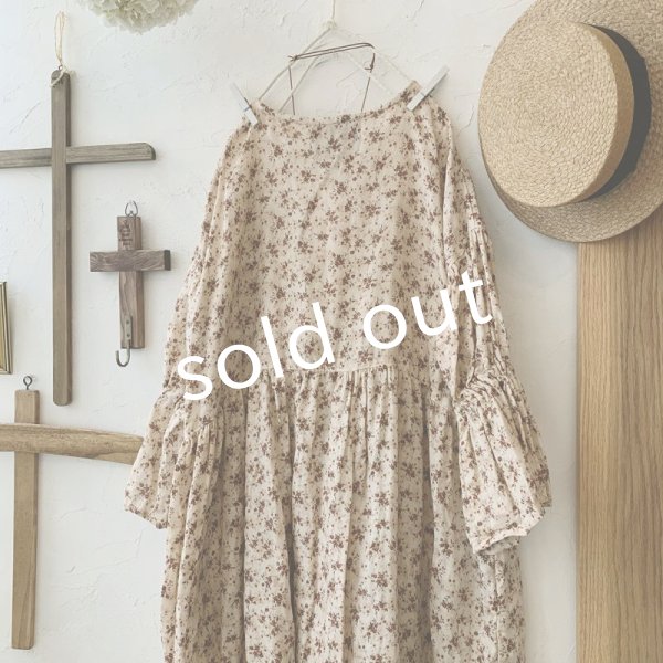 画像6: mifumi/Wトロンのワンピース・ベージュピンクブーケ (6)