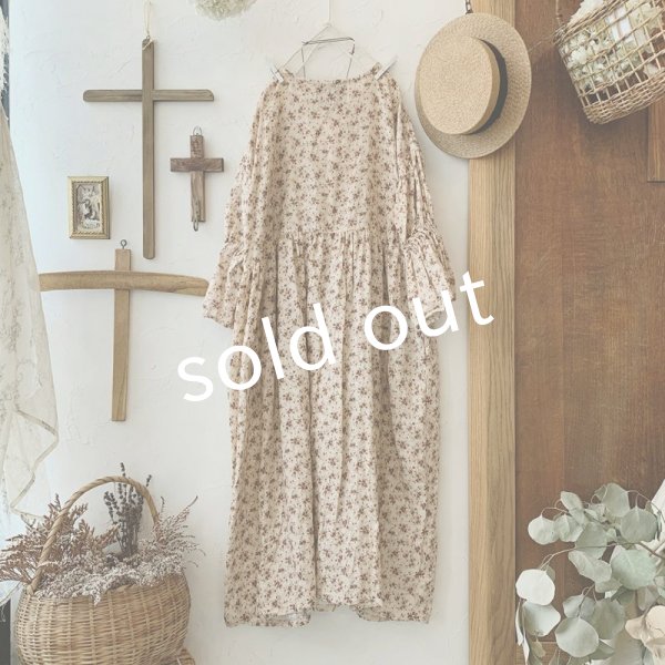 画像5: mifumi/Wトロンのワンピース・ベージュピンクブーケ (5)