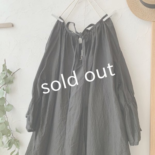 画像5: mifumi/アトリエ刺繍 森のオーバーワンピース・黒 (5)