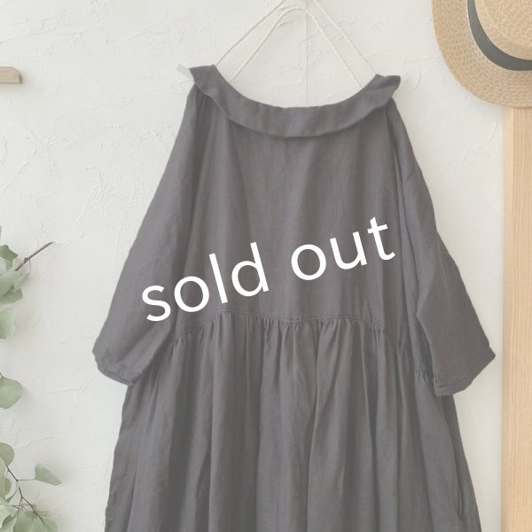 画像7: mifumi/わたぐもオーガンジー はなれ衿のサラワンピース・スミクロ (7)