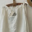 画像2: mifumi／タックとアトリエ刺繍のエプロン・オフ (2)
