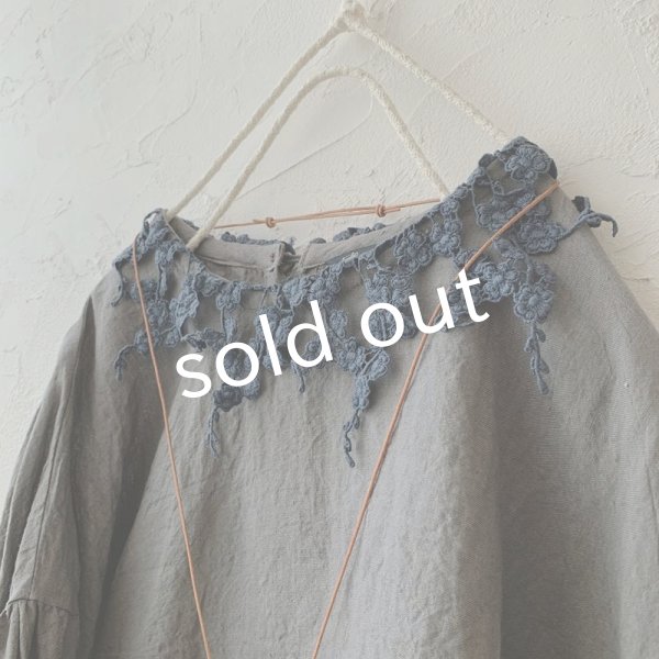 画像3: mifumi/おはなたちのブラウス・濃灰 (3)