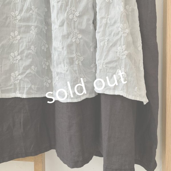 画像4: mifumi/わたぐもオーガンジー はなれ衿のサラワンピース・スミクロ (4)