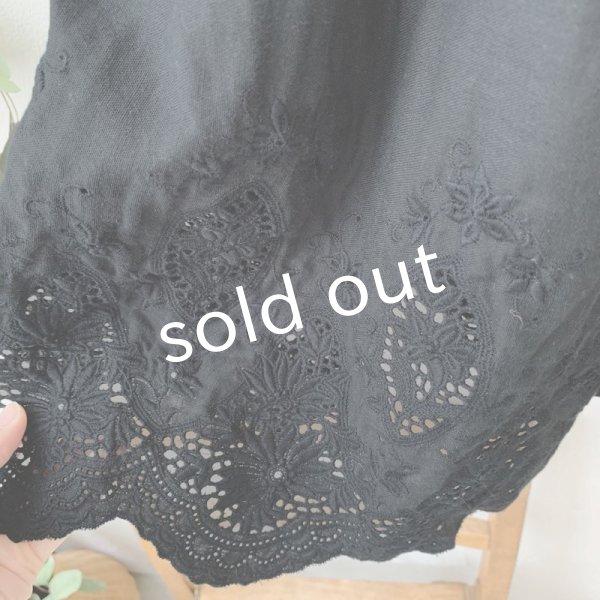 画像4: mifumi／ティアードぺちスカート・黒ベルレース (4)