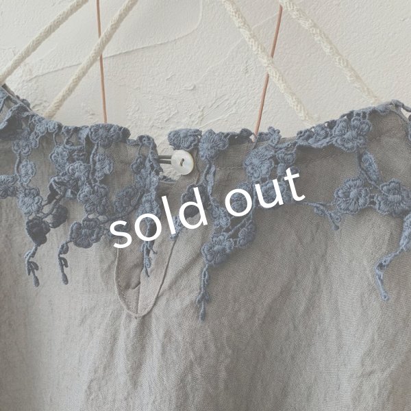 画像6: mifumi/おはなたちのブラウス・濃灰 (6)