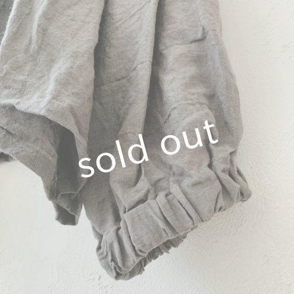 画像4: mifumi/おはなたちのブラウス・濃灰 (4)