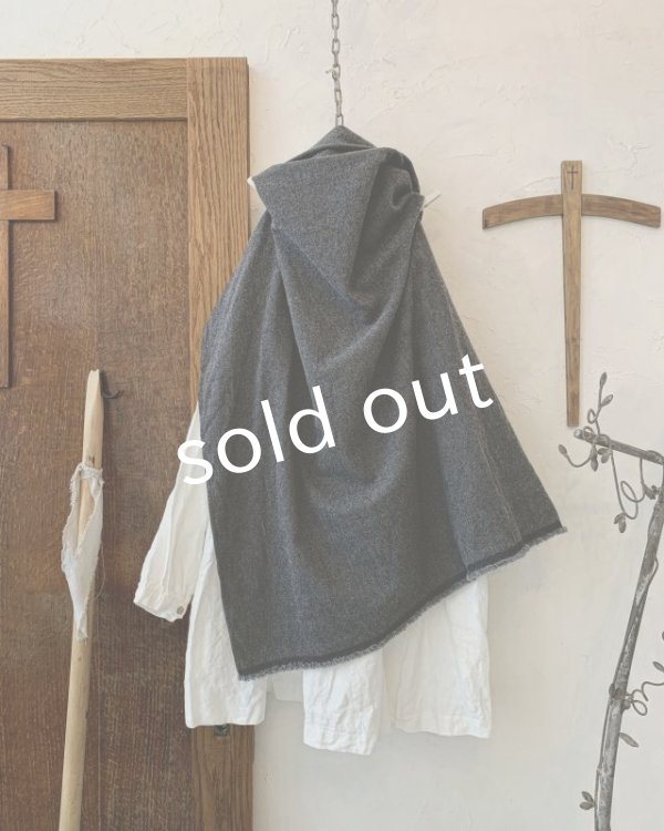 画像7: MARCHE' DE SOEUR／ウールへリンボンのポンチョ・杢チャコール (7)