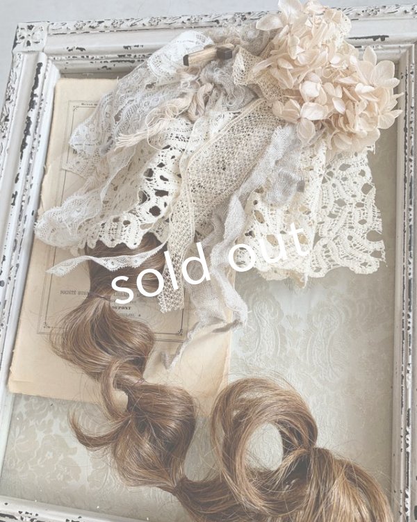 画像2: pollenbienco／アンティークレースとプリザーブドのウィッグバレッタ・A (2)