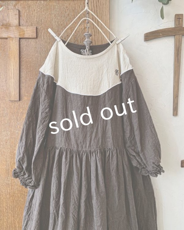 画像2: mifumi／アトリエ刺繍 キャロルのドレス・こげ茶×エクリュ (2)