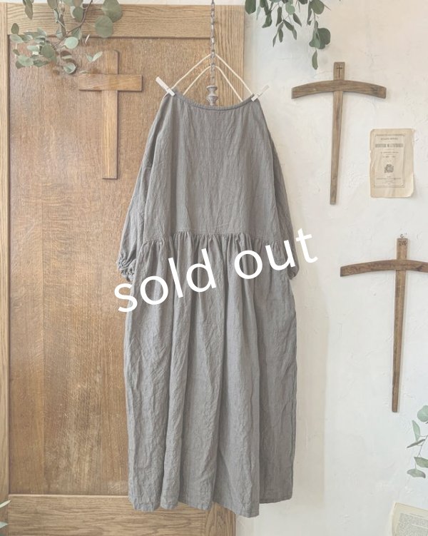 画像5: mifumi/アトリエ刺繍 キャロルのドレス・濃灰×エクリュ (5)