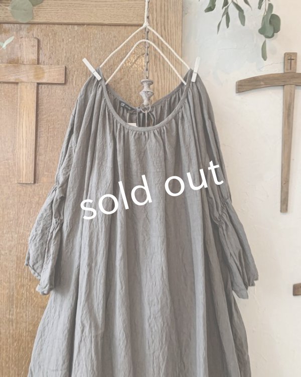 画像2: mifumi/アトリエ刺繍 森のオーバーワンピース・濃灰 (2)