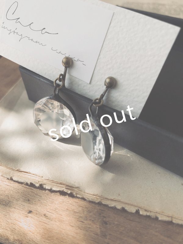 画像4: caco grass works/ヴィンテージガラスボタンのイヤリング・B (4)