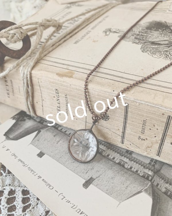 画像3: caco grass works/ヴィンテージガラスボタンのペンダント・花 (3)