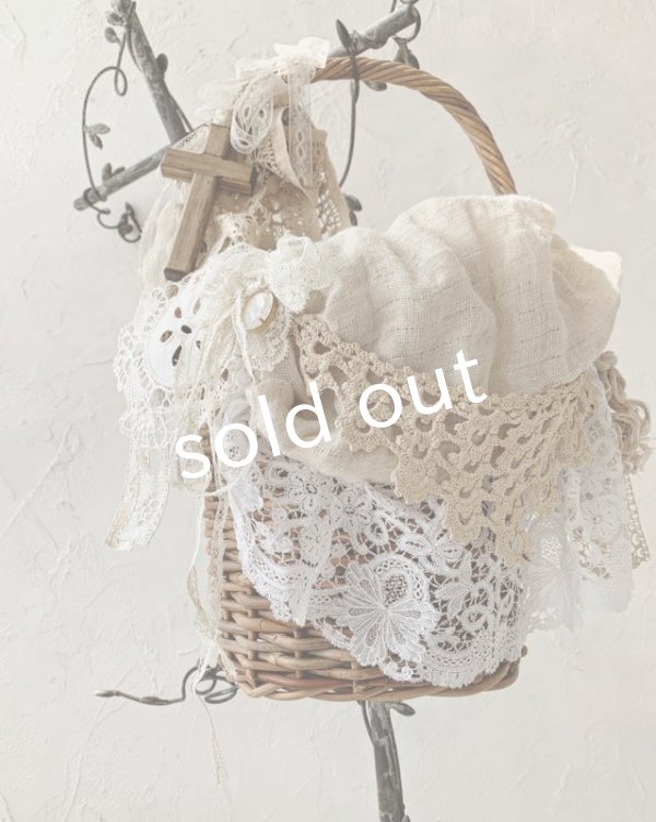 画像2: pollenbienco／アンティークレースとガーゼカバーのバスケット (2)