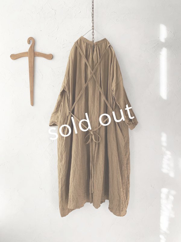 画像3: MARCHE' DE SOEUR／バッククロスギャザーワンピース・ブラウンカーキ (3)