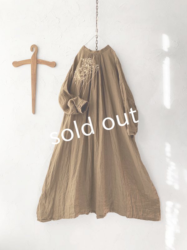 【美品】SACRA ギャザーワンピース カーキ ブラウン MARCHE' DE SOEUR／ボートネックギャザーワンピース・カーキ