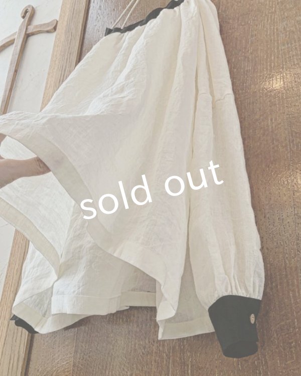 画像9: MARCHE' DE SOEUR／チャーチカフスブラウス・黒×エクリュ (9)