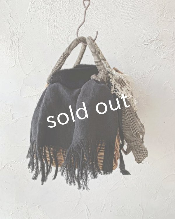 画像5: pollenbienco/アンティークレースと黒ファーカバーかごバッグ (5)