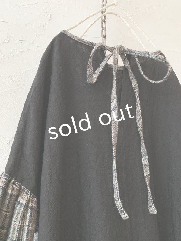 画像6: MARCHE' DE SOEUR／ブルターニュのワンピース・ウールリネン アンティークチェック黒 (6)