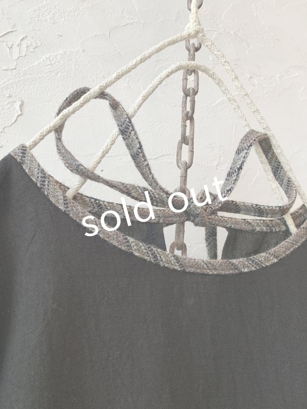 画像5: MARCHE' DE SOEUR／ブルターニュのワンピース・ウールリネン アンティークチェック黒 (5)