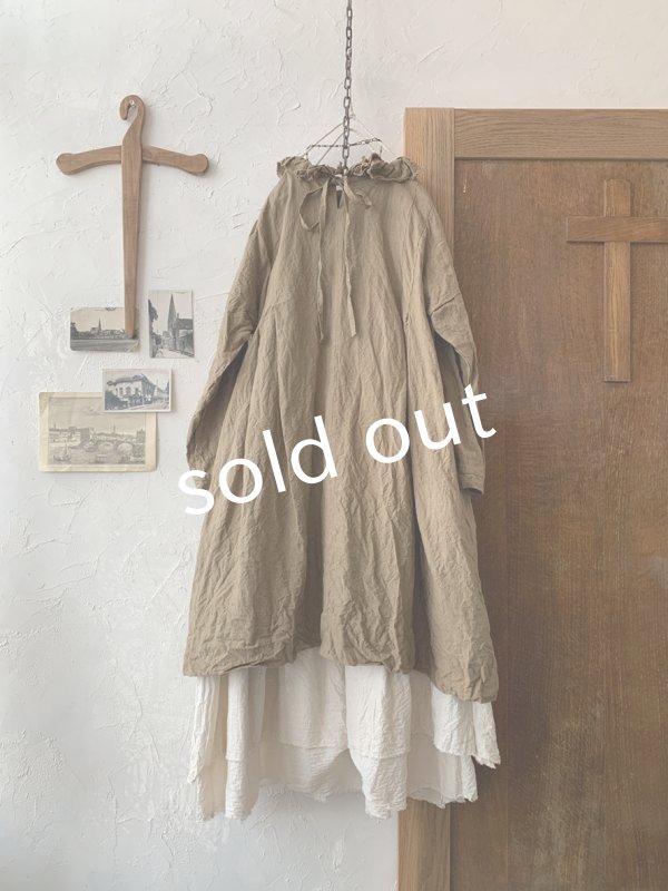 画像8: MARCHE' DE SOEUR／フリル襟のチュニック・ブラウンカーキ (8)