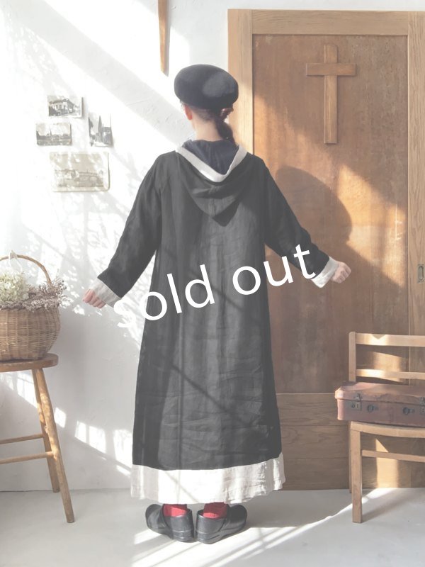 画像6: Avenue/フード付き前開きボタンギャザーワンピース (6)