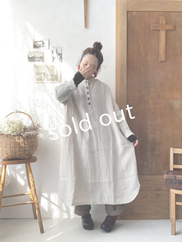 画像3: Avenue／スタンドカラーＡラインワンピース (3)