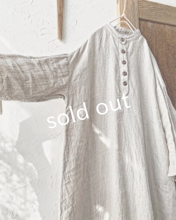 画像10: Avenue／スタンドカラーＡラインワンピース (10)