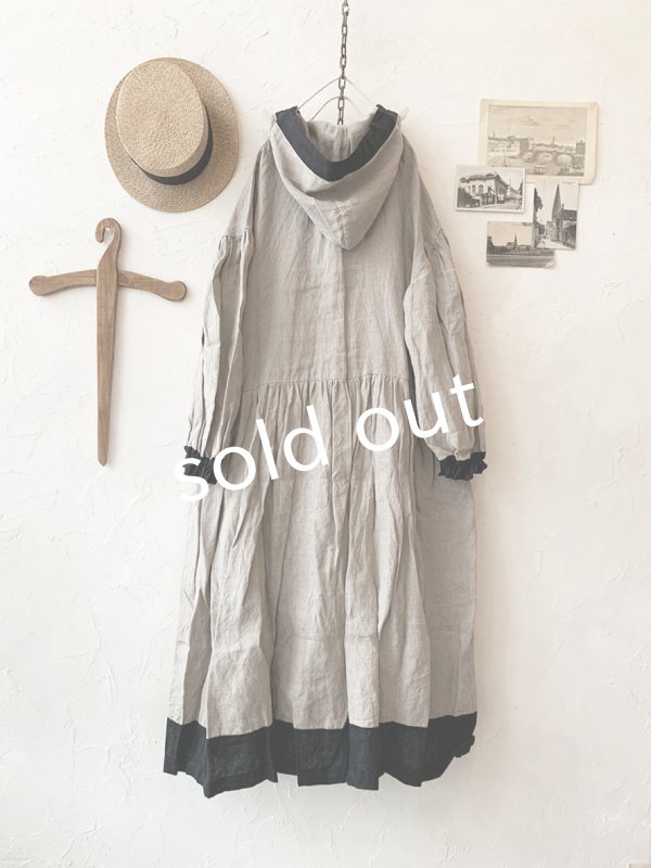 画像3: Avenue/フード付きギャザーワンピース (3)