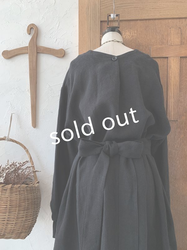 画像4: kosatofuku／リネンのナースワンピース・ブラック (4)