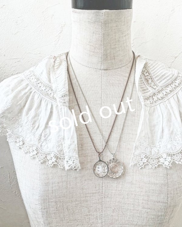 画像3: caco grass works／ヴィンテージガラスボタンのペンダント (3)