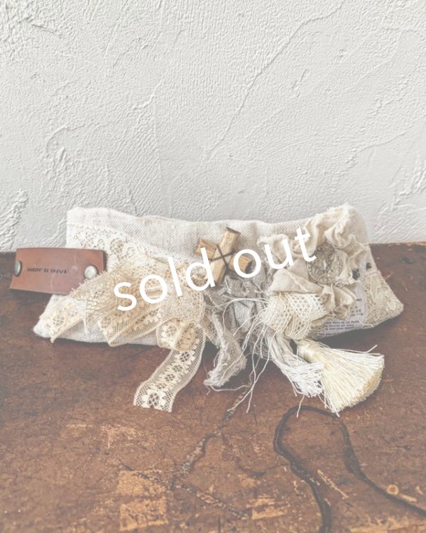 画像3: pollenbienco／アンティークレースと本革のクッションブレスレット・A (3)