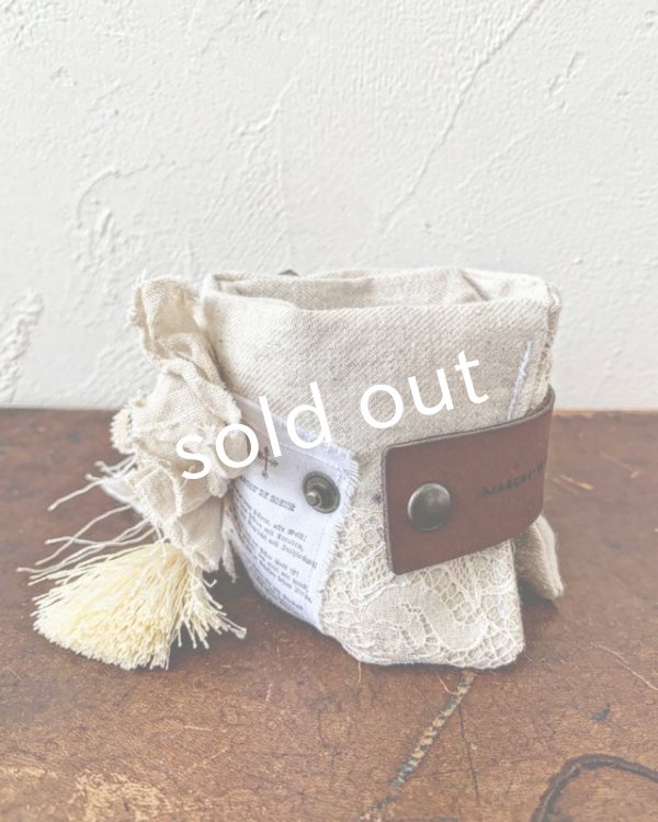 画像6: pollenbienco／アンティークレースと本革のクッションブレスレット・A (6)