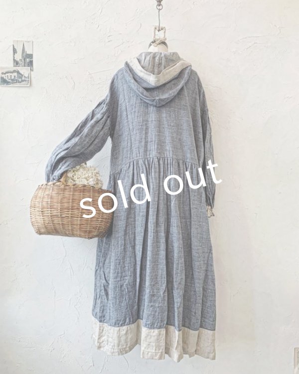 画像2: Avenue／バイカラーフードワンピース・ネイビー (2)