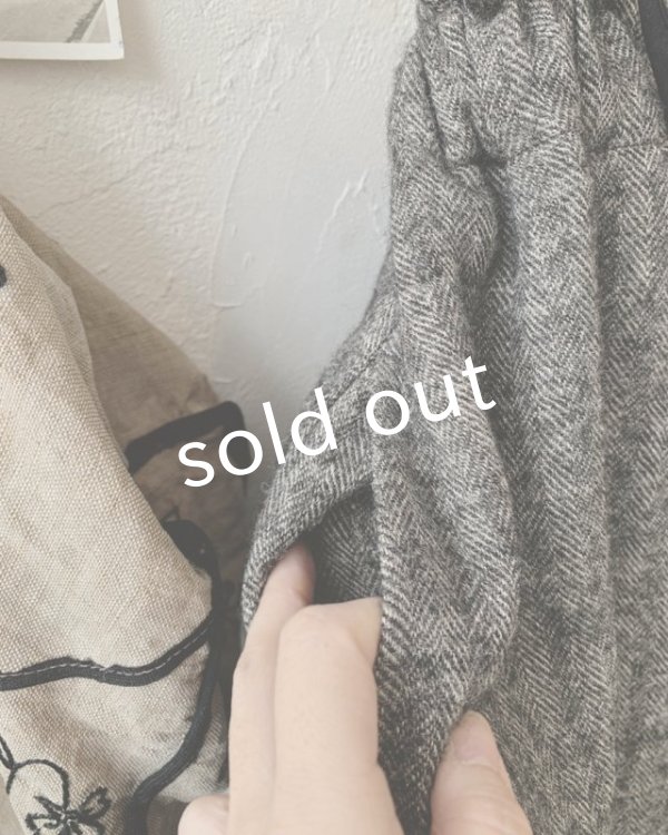 画像6: MARCHE' DE SOEUR／シェットランドウールヘリンボーン ピエロパンツ・チャコール (6)