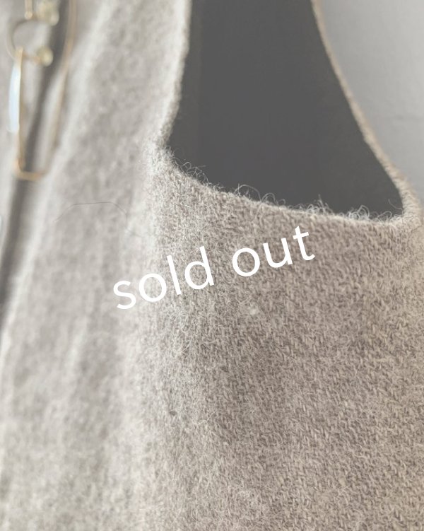 画像8: MARCHE' DE SOEUR／シェットランドウールへリンボーン ちびベスト・モカベージュ (8)